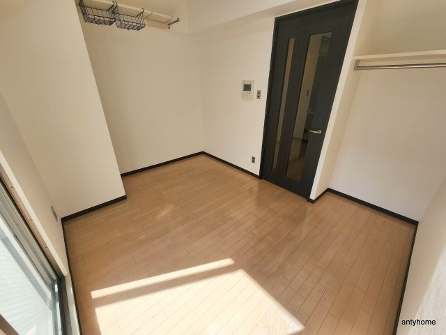 レジュールアッシュ谷町の寝室