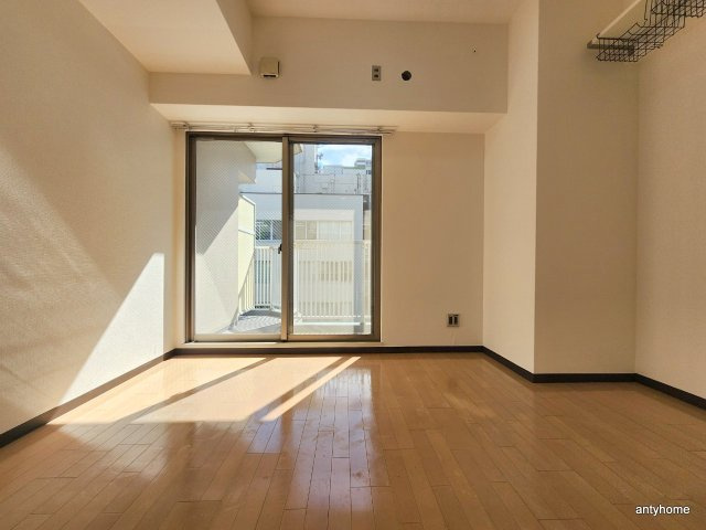 レジュールアッシュ谷町の居間・リビング