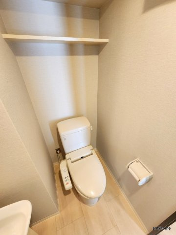 レジュールアッシュ谷町のトイレ