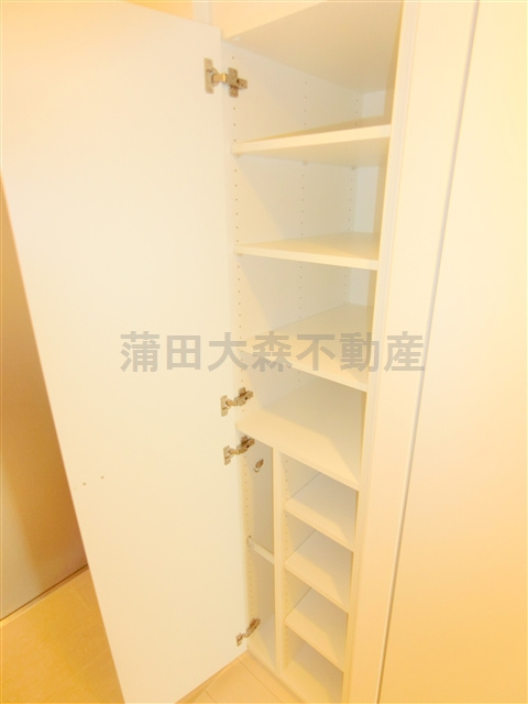メイクスデザイン蒲田ウエストの設備|玄関収納
