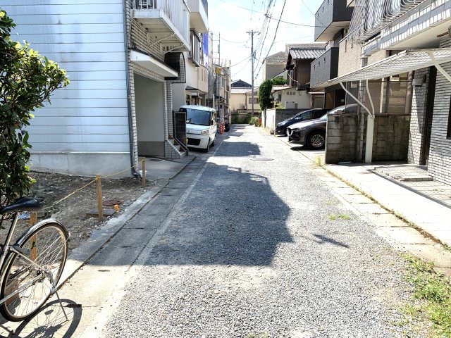 京都市左京区松ヶ崎正田町　新築一戸建の前面道路含む現地写真