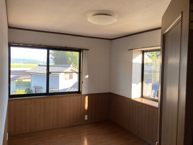 茨曽根戸建住宅の洋室