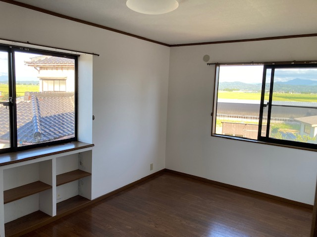 茨曽根戸建住宅の洋室