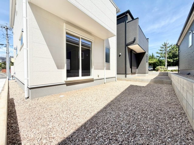 リーブルガーデン　岡崎市福岡町第２の庭|お庭では家庭菜園やガーデニングを楽しめ、夫婦二人のちょっとした趣味の時間を気持ちよく過ごせる空間です。									