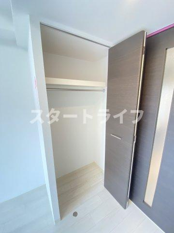 大阪市東淀川区西淡路４丁目の賃貸マンションの収納