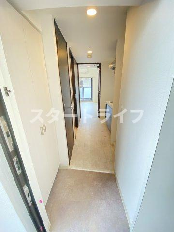 大阪市東淀川区西淡路４丁目の賃貸マンションの玄関