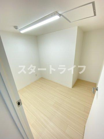 大阪市淀川区木川東４丁目の賃貸マンションの収納