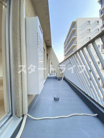 大阪市淀川区木川東４丁目の賃貸マンションのバルコニー