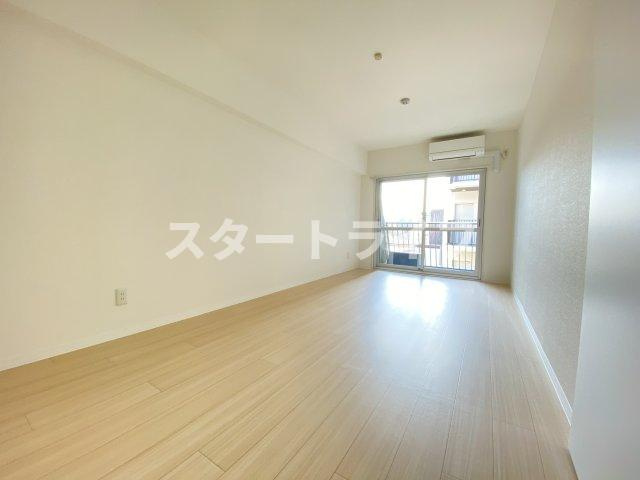大阪市淀川区木川東４丁目の賃貸マンションの寝室