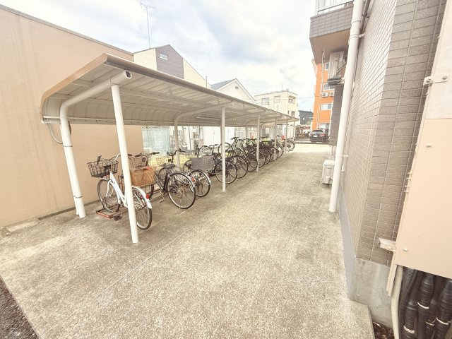 シャトー大沼Ⅱのその他共用部分|自転車置き場