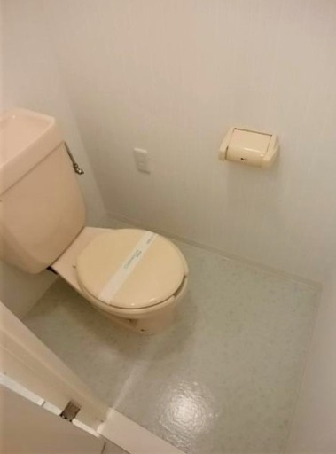 青梅市東青梅２丁目の賃貸マンションのトイレ