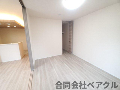 【寝室】 | Hermanos　del　espacio | 落ち着いて過ごせるお部屋なので、寝室にいかがでしょうか