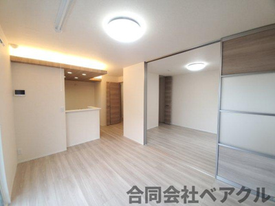 【居間・リビング】 | Hermanos　del　espacio | ゆったり過ごせる居間です