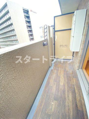大阪市淀川区宮原１丁目の賃貸マンションのバルコニー