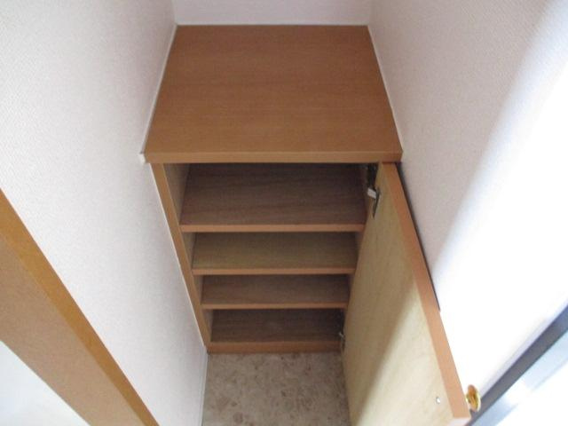 名古屋市中川区八熊３丁目の賃貸マンションの収納