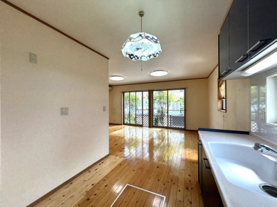 【居間・リビング】 | 中古一戸建　高知市杉井流