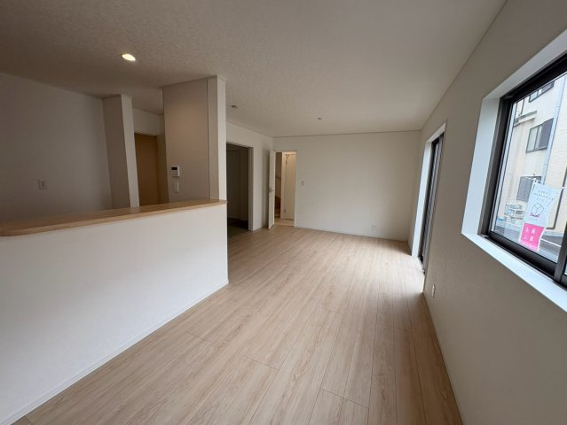 狭山市中央　新築分譲　西武新宿線『狭山市駅』徒歩23分　【富士見小学区】の居間・リビング