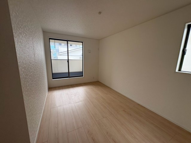 狭山市中央　新築分譲　西武新宿線『狭山市駅』徒歩23分　【富士見小学区】の洋室