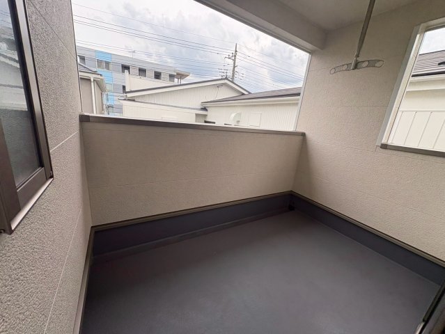 狭山市中央　新築分譲　西武新宿線『狭山市駅』徒歩23分　【富士見小学区】のバルコニー