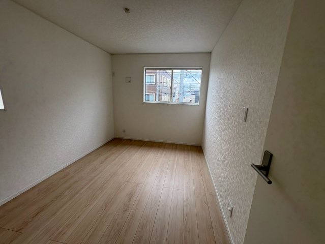 狭山市中央　新築分譲　西武新宿線『狭山市駅』徒歩23分　【富士見小学区】の洋室