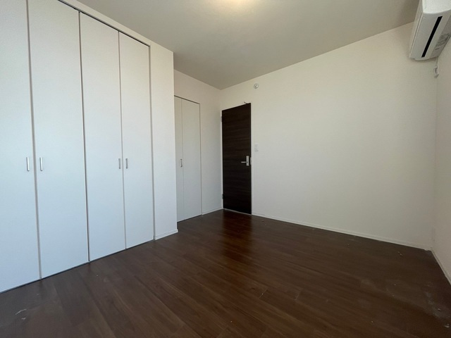 ラレンヌデリス東山の子供部屋|★明るいフローリングの角部屋です★