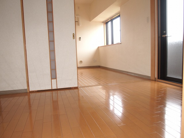 【居間・リビング】ロアール南竹屋