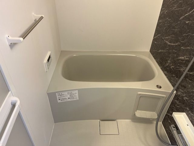【浴室】 | 仮)八王子市北野町マンション新築工事(カリハチオウジシキタノマチマンションシンチクコウジ)