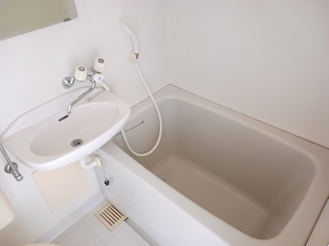 コーポナカダイⅠの浴室