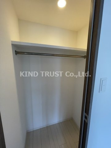 La Douceur西天満の収納|こまごまとしたものを収納できそうですね