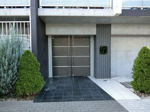 ＡＸＡＳ西高島平のエントランス
