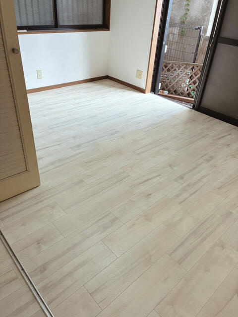 リホームしたてのきれいな洋室