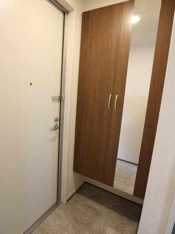 クレシェンテの玄関