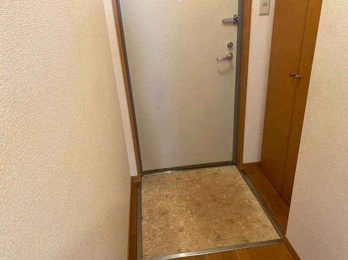 フローラＳＡＴＩの玄関