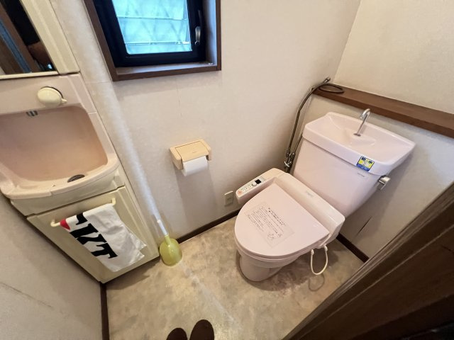 桜井市河西のトイレ|温水洗浄便座付きトイレ