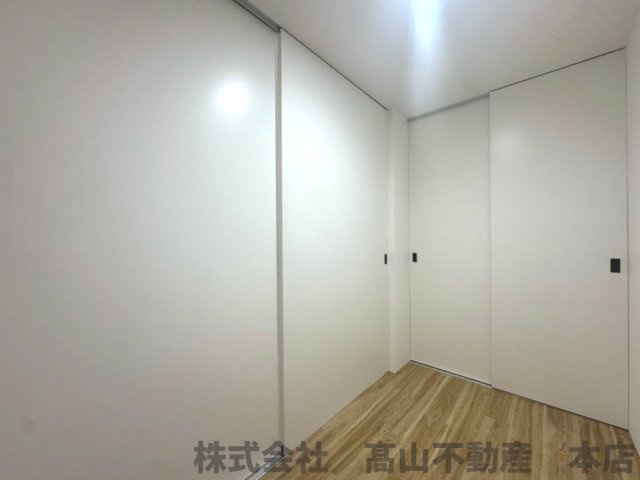 福津市八並のアパートの洋室
