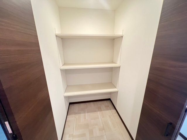 ナンノ第27号館の内装