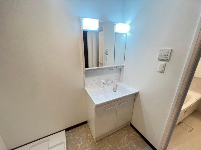 ナンノ第27号館の洗面所