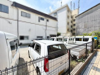【外観】 | ＪＲ阪和線「鳳」駅までバス１６分！バス停「万崎」まで徒歩４分♪毎日の通勤や通学に便利ですよ！忙しい朝や遅い帰宅時にも安心ですね！