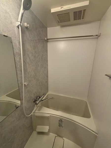 CREST TAPP金山の浴室