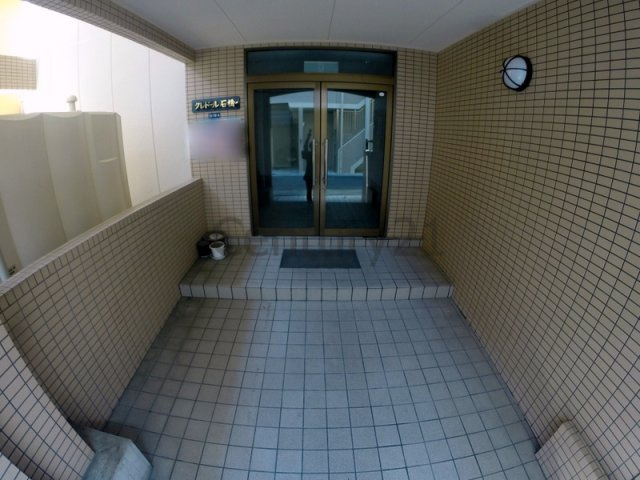 【エントランス】 | クレドール石橋