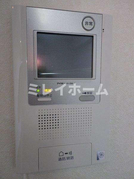 ルーブル西蒲田弐番館のセキュリティ|同建物内、別のお部屋の参考写真になります。
