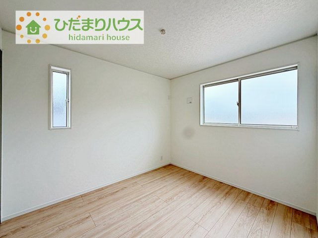【洋室】 | つくば市安食第2　新築戸建 | お掃除しやすく、清潔感を保てるのでダニも発生しにくいフローリング♪