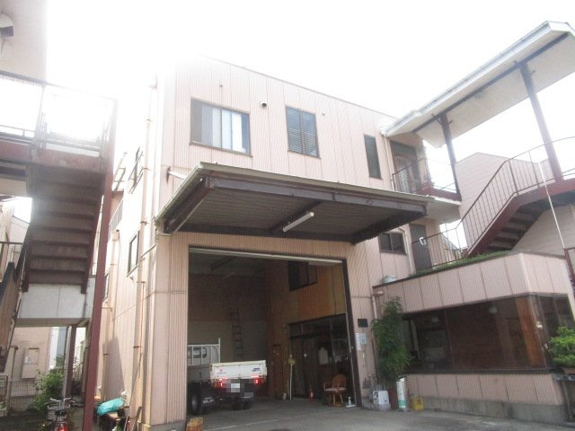 相模原市中央区横山台２丁目の倉庫