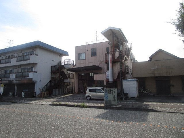相模原市中央区横山台２丁目の倉庫