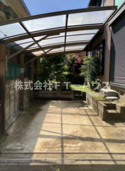 西習志野戸建の駐車場