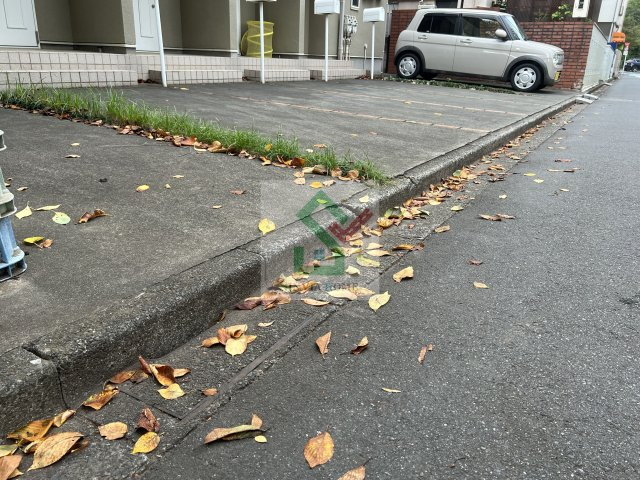 ソフィア田無の駐車場