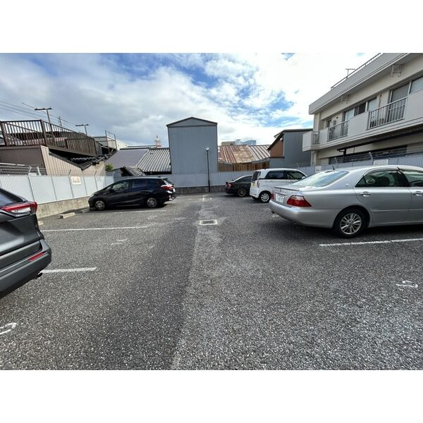 プランドール浅間町(入居日など柔軟に対応致します。)の駐車場