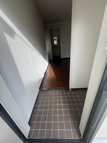 湊山ハウスの玄関