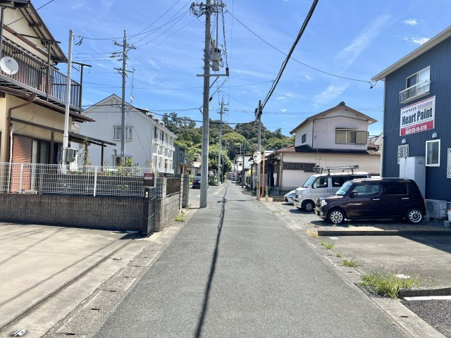 磐田市見付　第9の前面道路含む現地写真|物件前の道路になります。
