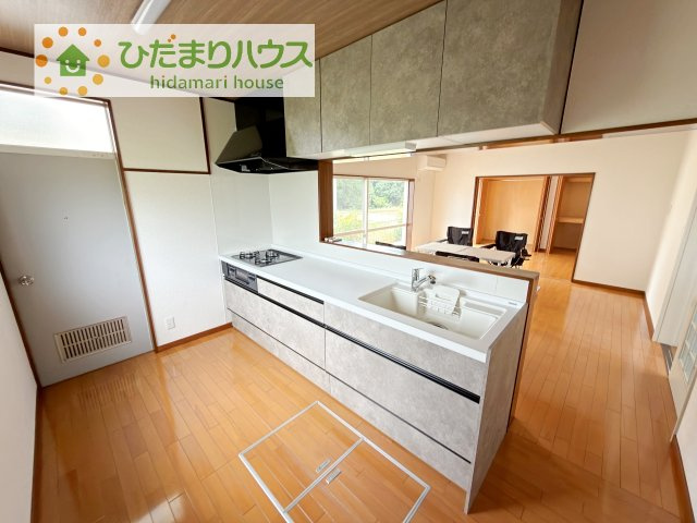 【キッチン】 | 土浦市東並木町　中古戸建 | 料理をしながらでも、ご家族との会話を楽しめる対面式キッチン♪